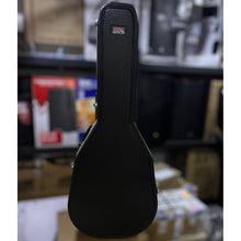 Cargar imagen en el visor de la galería, ESTUCHE GATOR P/GUITARRA TAKAMINE GJ72 GC-JUMBO (USADO)