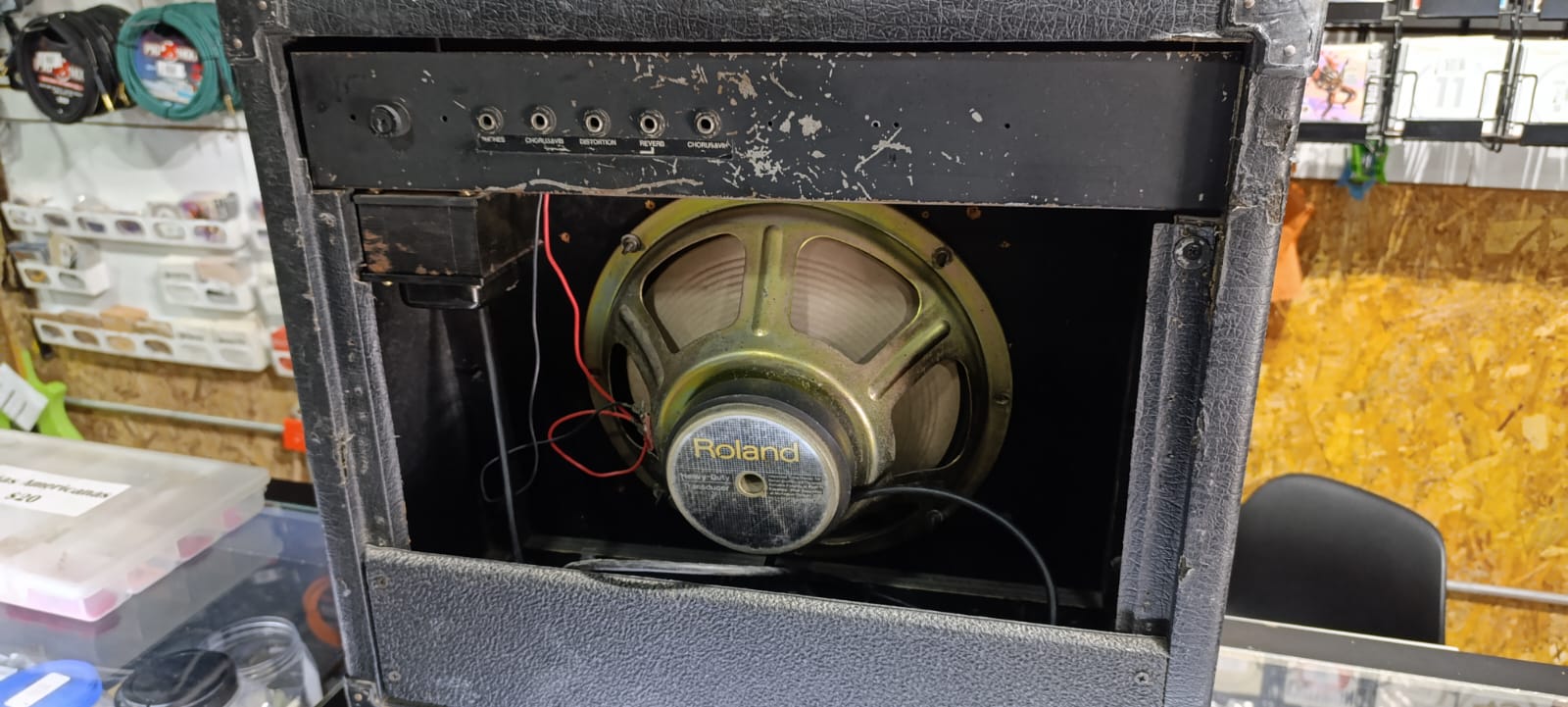 AMPLIFICADOR PARA GUITARRA ROLAND JAZZ CHORUS  50 (USADO)