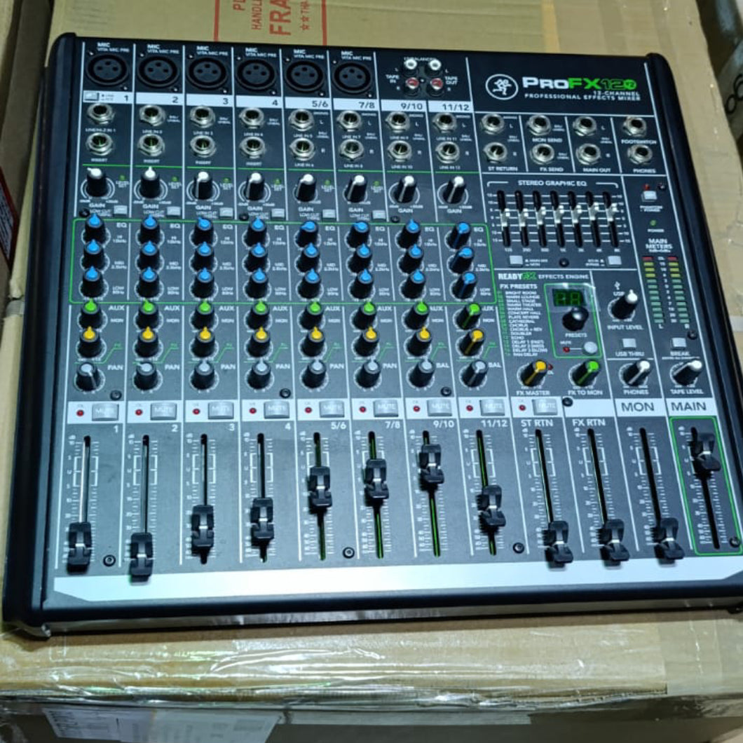 MEZCLADORA MACKIE PROFX12V2 USADA