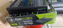Cargar imagen en el visor de la galería, MEZCLADORA MACKIE PROFX12V3
