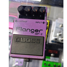 Cargar imagen en el visor de la galería, PEDAL BOSS FLANGER BF-2 (USADO)
